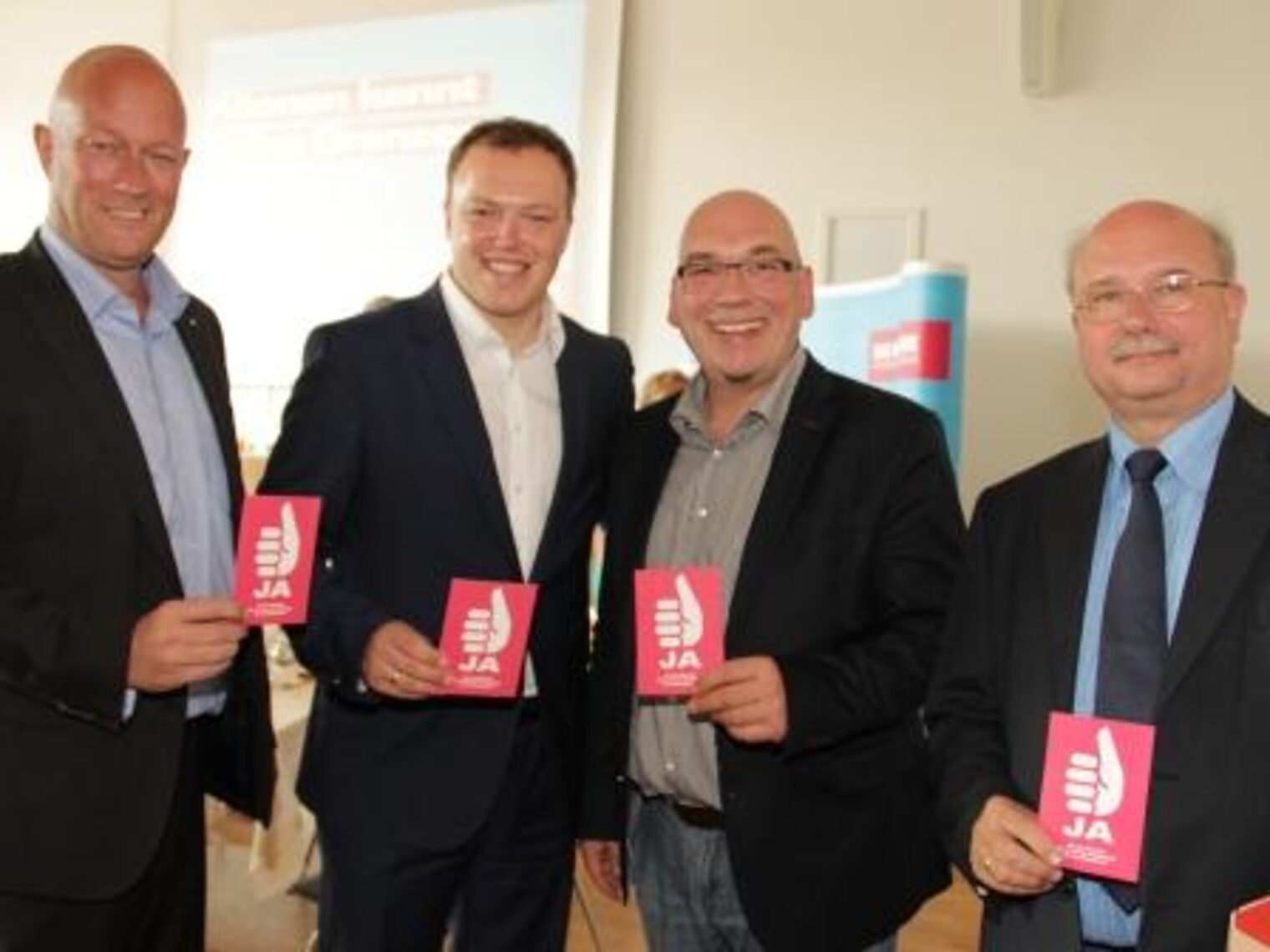 ... sagen "Ja zum Handwerk": Thomas Kemmerich, Frank Weber, Dr. Mario Voigt und Dieter Hausold.während des THT-Wahlforums im BBZ der Handwerkskammer Erfurt.