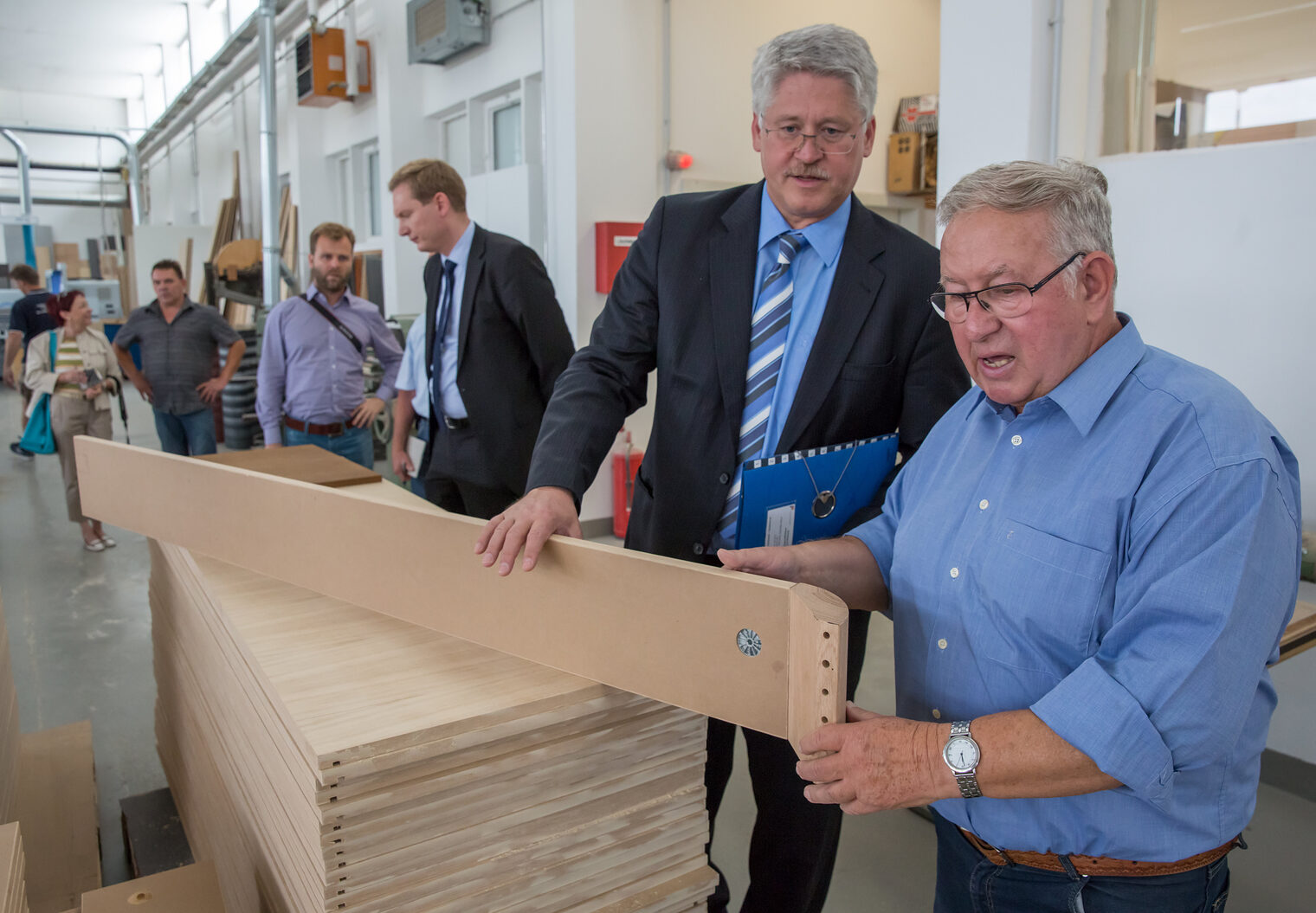 Die Handwerkskammer Erfurt hatte mit der ¿Tour de Handwerk ¿ Handwerk ist digital¿ am 15.07.2015 zu einer Besichtigung von Handwerksbetrieben eingeladen.