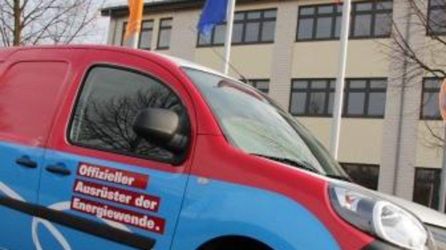 Elektrofahrzeug der Handwerkskammer Erfurt geht in den Praxis-Test