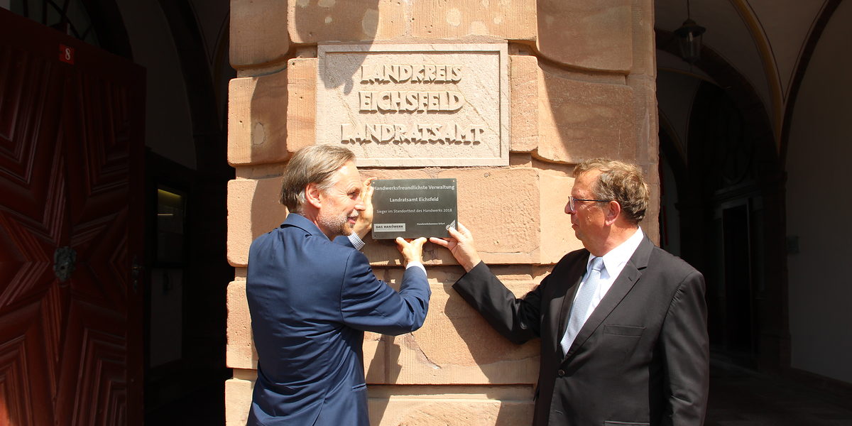 Stefan Lobenstein, Präsident der Handwerkskammer Erfurt und Dr. Werner Henning, Landrat des Eichsfeld (v.l.) Stefan Lobenstein, Präsident der Handwerkskammer Erfurt und Dr. Werner Henning, Landrat des Eichsfeld (v.l.)