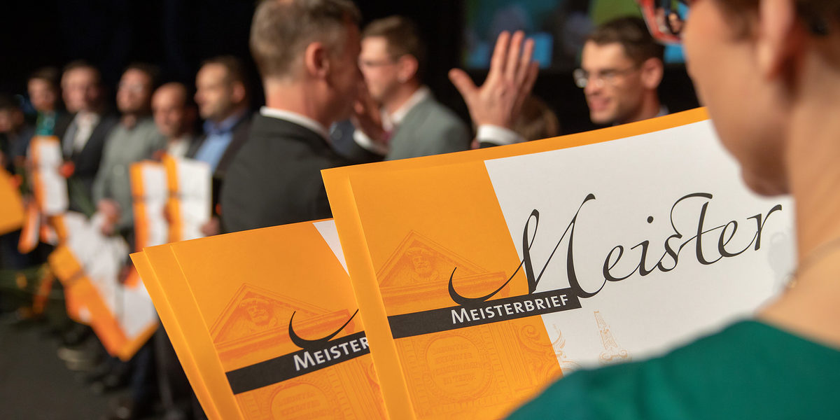 08.02.2020, Erfurt: Meisterfeier der Handwerkskammer Erfurt auf der Messe. 08.02.2020, Erfurt: Meisterfeier der Handwerkskammer Erfurt auf der Messe. Schlagwort(e): lth Handwerk Meister