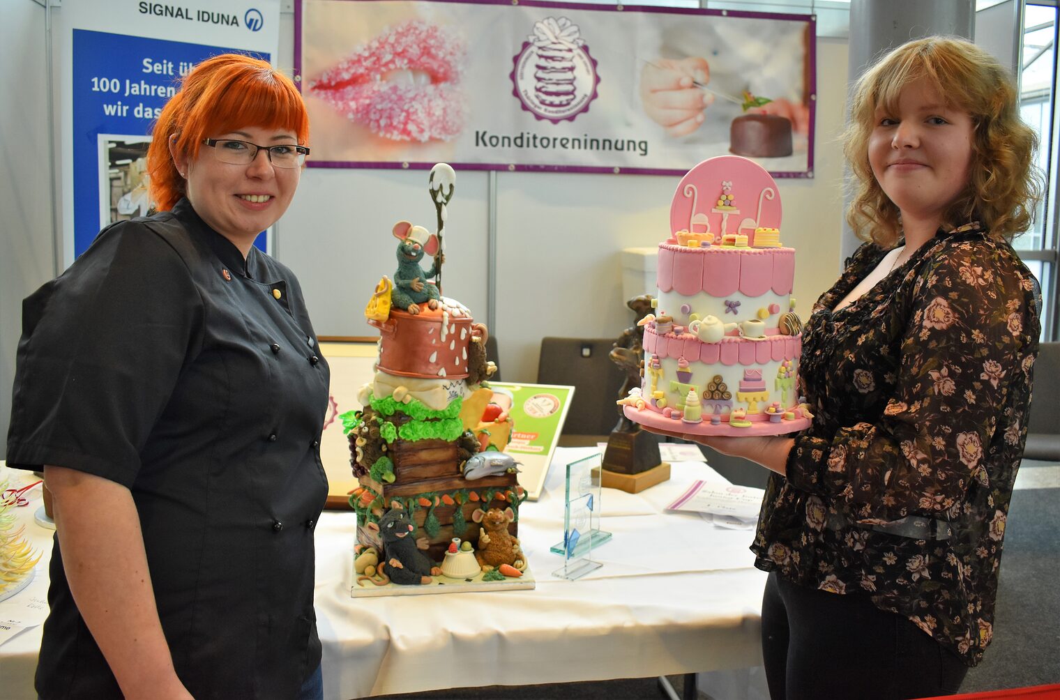 Josefine Frey und Marie-Luise Weinreich sind die Siegerinnen des "Salon der Torten", ein Wettbewerb für professionelle Bäcker.