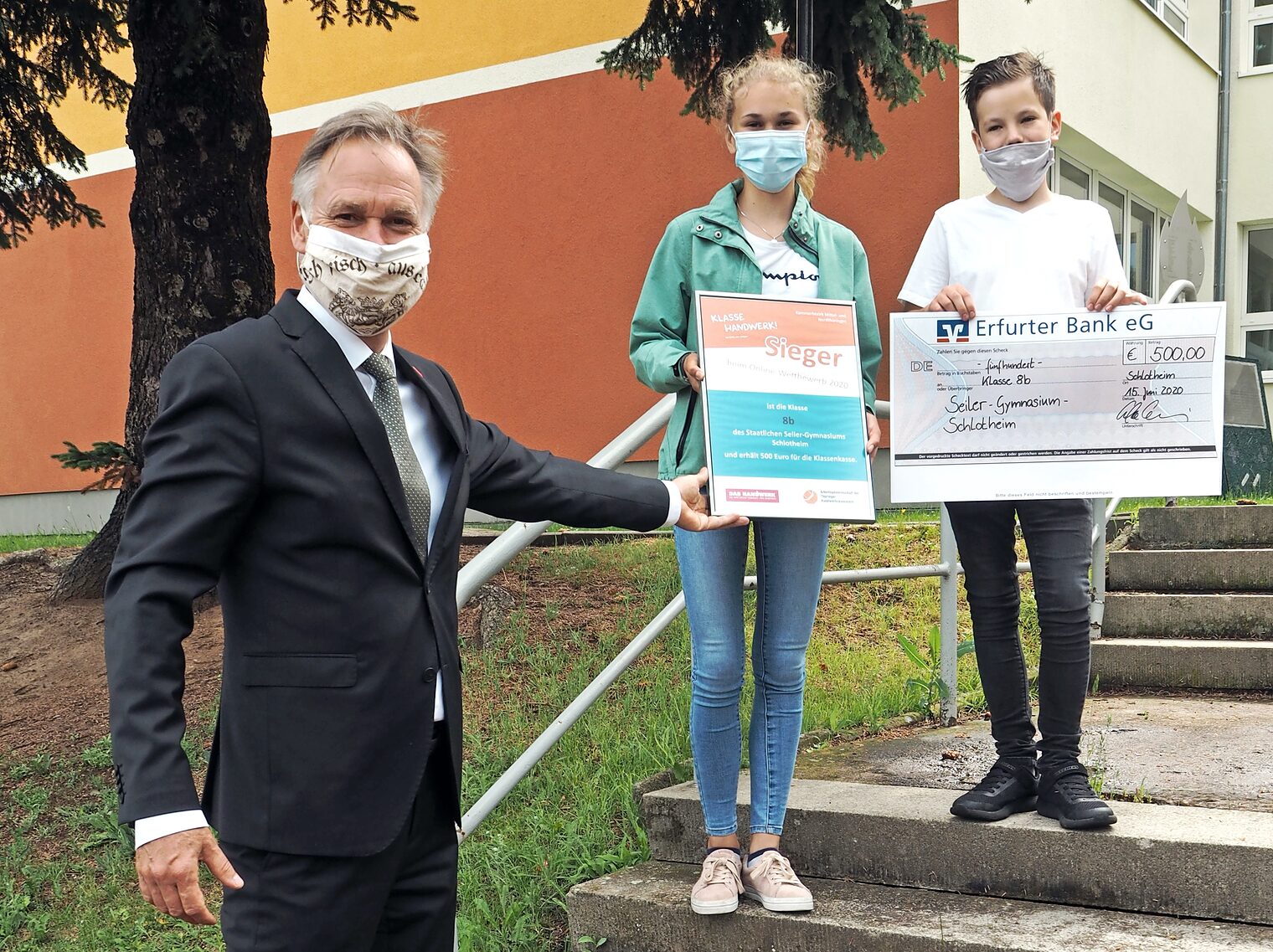 Im vergangenen Jahr war die Klasse 8b des Staatlichen Seiler-Gymnasiums Erfurt erfolgreich: Die Teenager konnten den Schülerwettbewerb "Klasse Handwerk! Die Profis von morgen" gewinnen und sich 500 Euro für die Klassenkasse sichern.