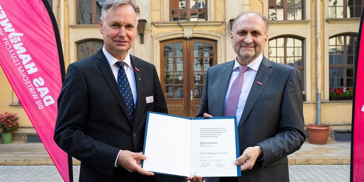 Persönlich überbrachte ZDH-Präsident Hans Peter Wollseifer seine Glückwünsche dem HWK-Präsidenten Stefan Lobenstein.