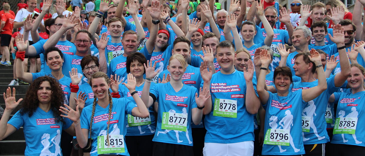 Endlich! Nach zwei Jahren Pandemiebedingter Pause ¿ ist es wieder möglich, den RUN Thüringer Unternehmenslauf wie 2019 stattfinden zu lassen. Endlich! Nach zwei Jahren Pandemiebedingter Pause ¿ ist es wieder möglich, den RUN Thüringer Unternehmenslauf wie 2019 stattfinden zu lassen.