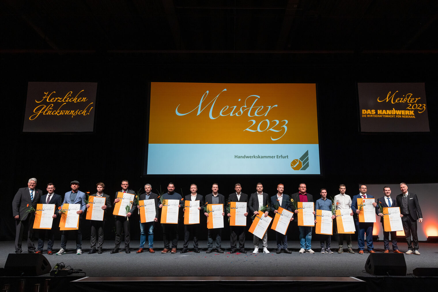 277 Jungmeisterinnen und Jungmeister im Handwerk ausgezeichnet - Meisterfeier 2023 der Handwerkskammer Erfurt in der Messehalle 1 der Messe Erfurt am Sonnabend, 11. Februar 2023 Meisterfeier der Handwerkskammer Erfurt in der Messehalle 1. Schlagwort(e): lth Handwerk