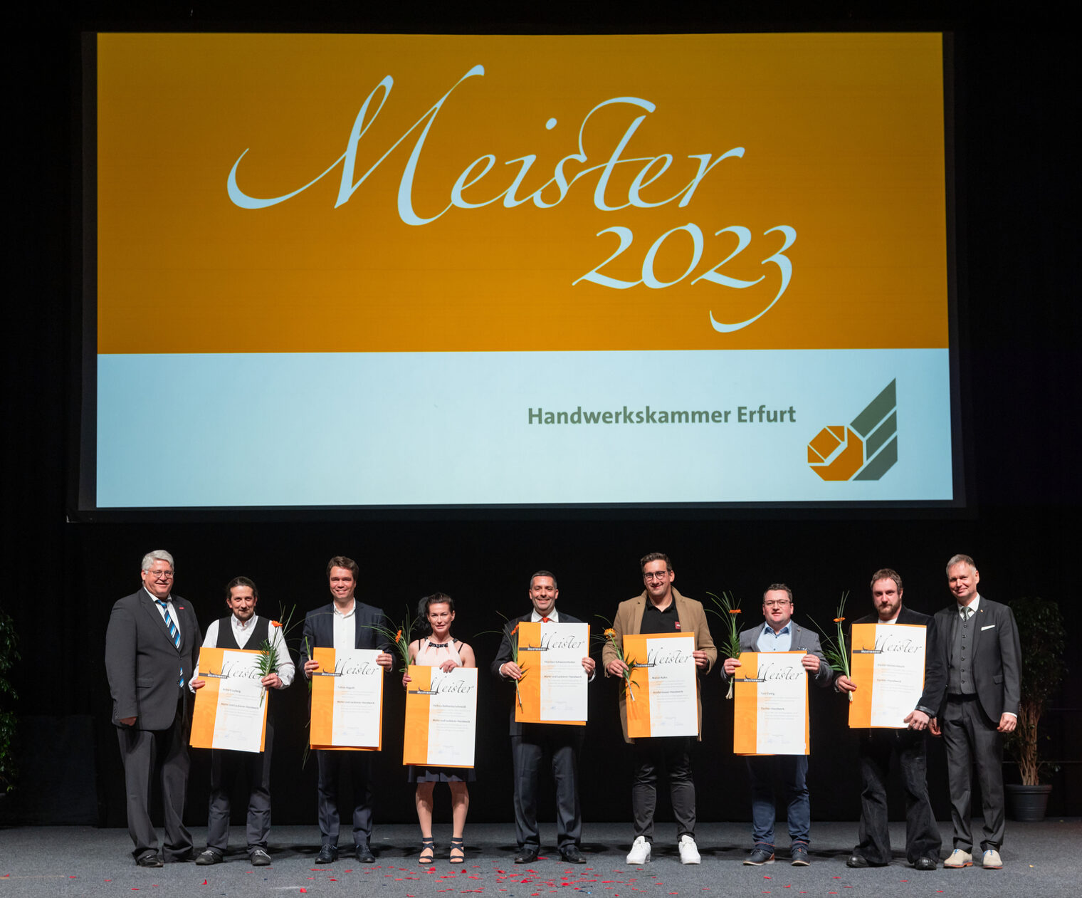 277 Jungmeisterinnen und Jungmeister im Handwerk ausgezeichnet - Meisterfeier 2023 der Handwerkskammer Erfurt in der Messehalle 1 der Messe Erfurt am Sonnabend, 11. Februar 2023 Meisterfeier der Handwerkskammer Erfurt in der Messehalle 1. Schlagwort(e): lth Handwerk
