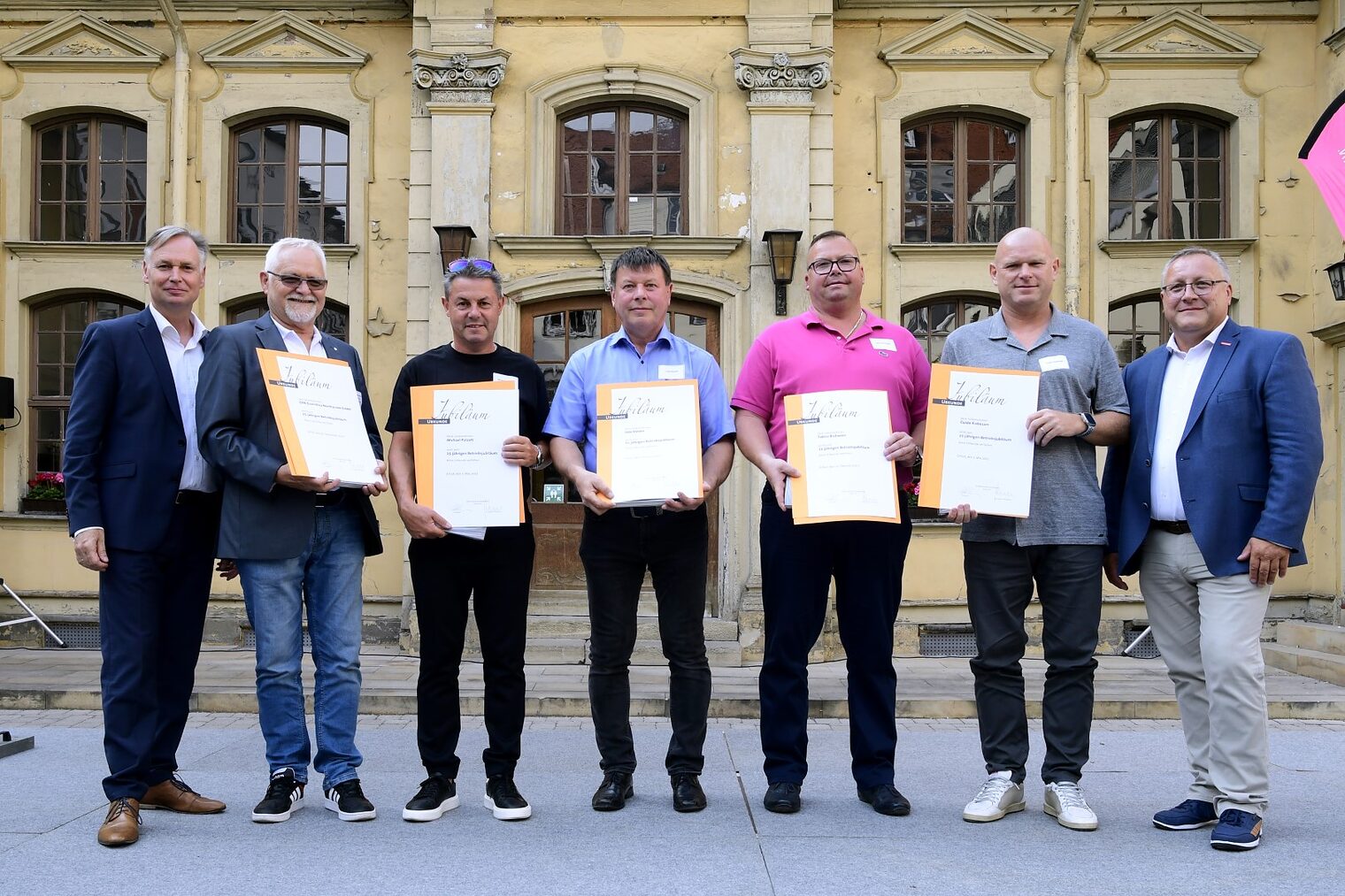 25 Jahre erfolgreich am Markt: Wir gratulieren unseren 25-jährigen Betriebsjubilaren herzlich!