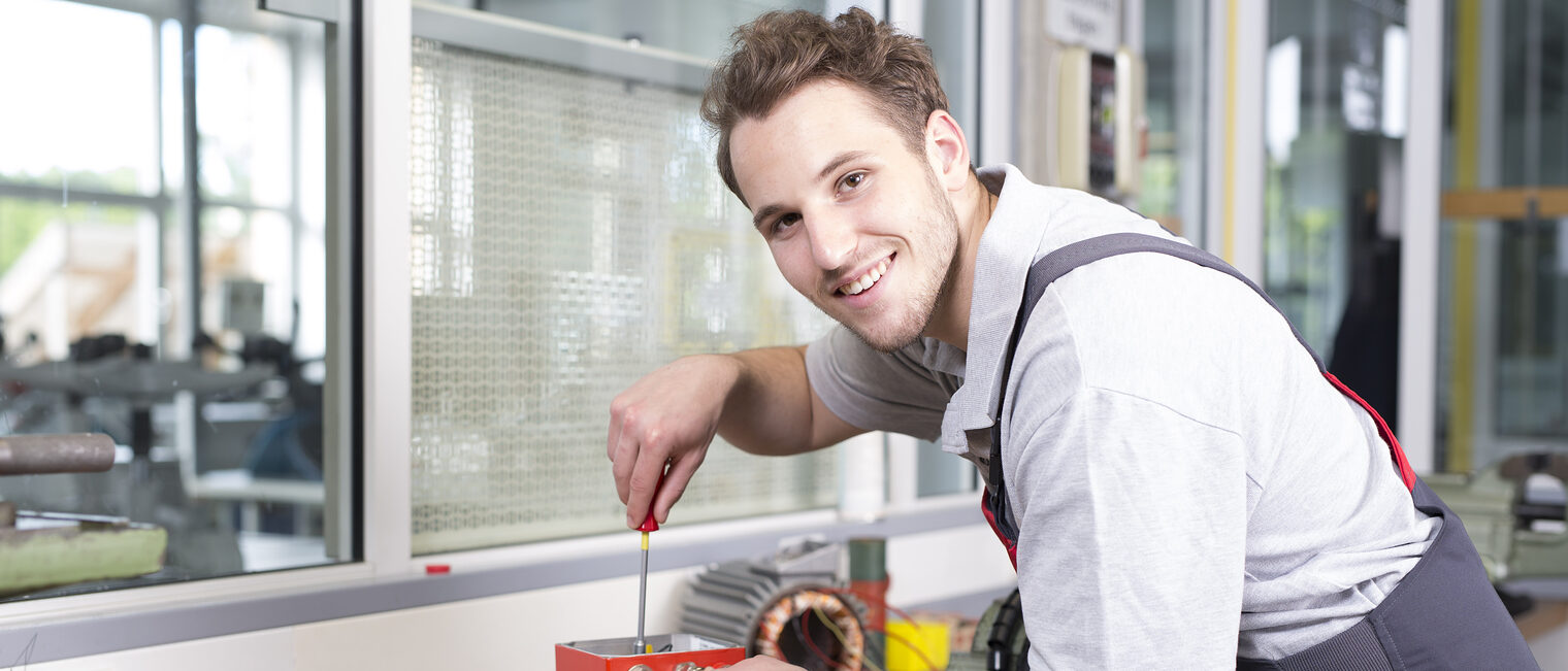 600 der 1.171 neuen Verträge machen die Elektro- und Metallhandwerke aus, die aktuell zu den stark nachgefragten Berufen zählen.