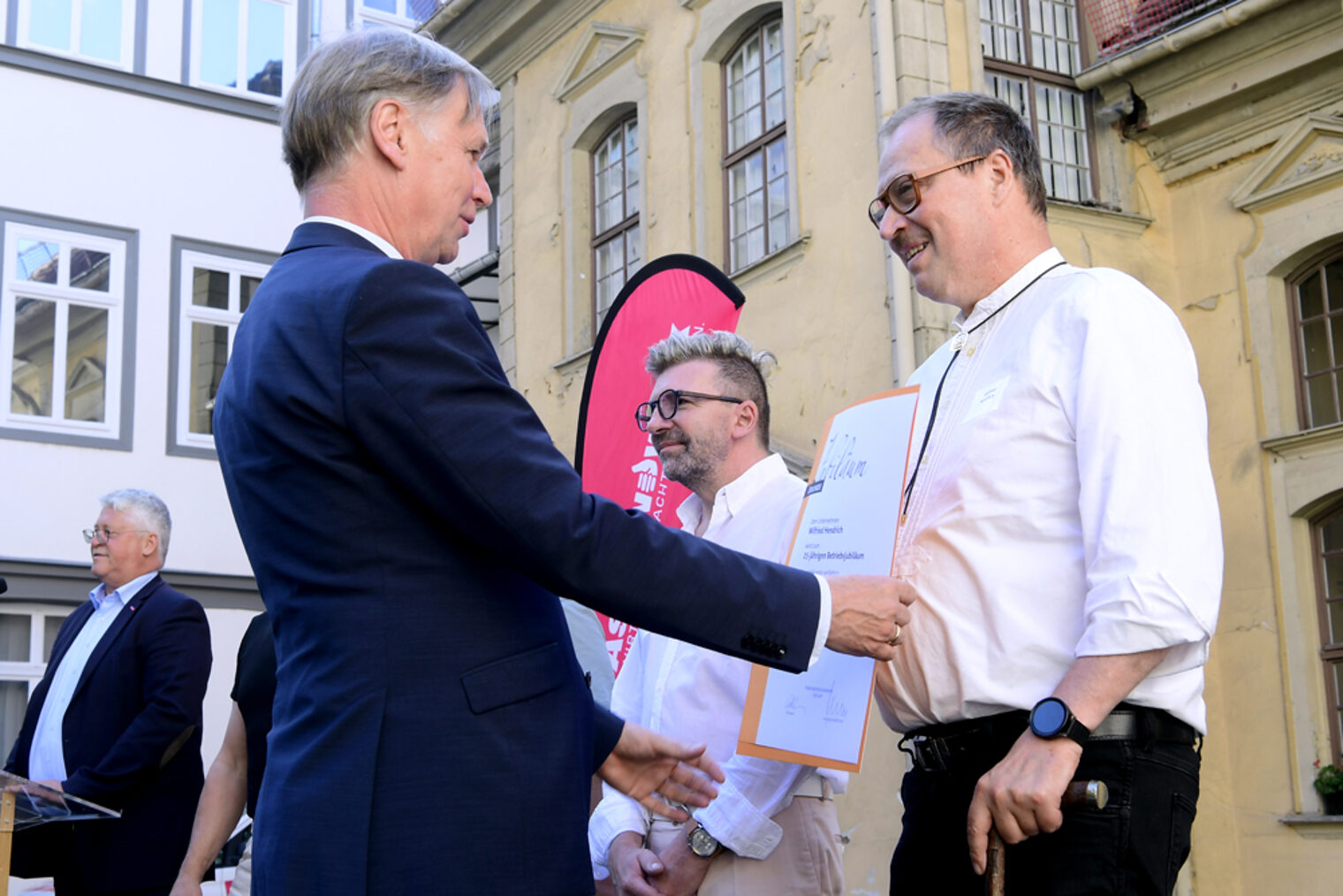 25-jähriges Betriebsjubiläum 2024: Handwerkskammer Erfurt zeichnet Betriebe mit 25-jähriger Geschichte aus. Ein Vierteljahrhundert erstklassige Handwerksarbeit: Herzlichen Glückwunsch zu 25 erfolgreichen Betriebsjahren!