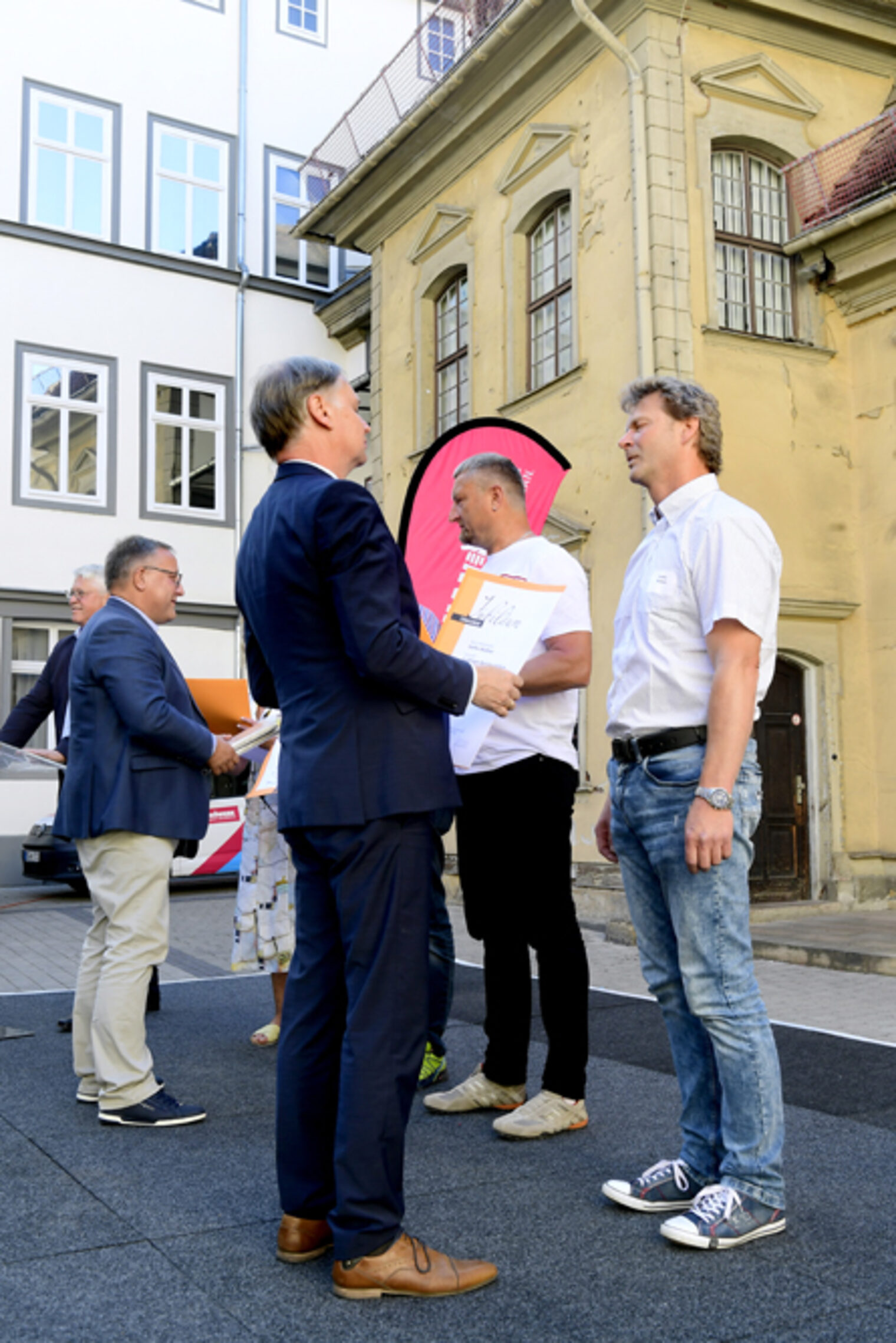 25-jähriges Betriebsjubiläum 2024: Handwerkskammer Erfurt zeichnet Betriebe mit 25-jähriger Geschichte aus. Ein Vierteljahrhundert erstklassige Handwerksarbeit: Herzlichen Glückwunsch zu 25 erfolgreichen Betriebsjahren!